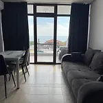 Diamond By The Sea סבטי ולאס