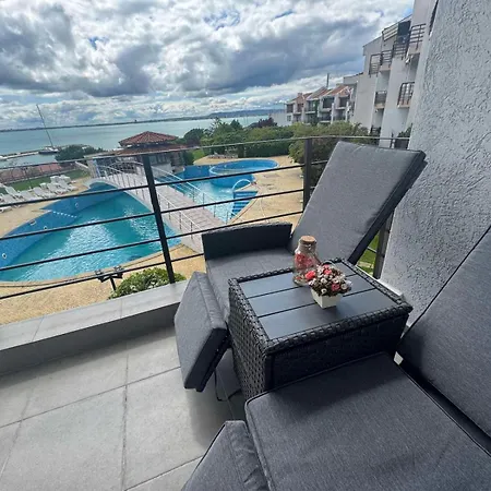 Diamond By The Sea Apartman *