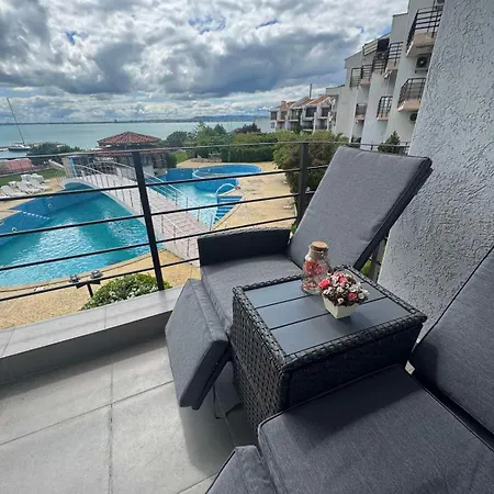 Diamond By The Sea Apartamento Sveti Vlas